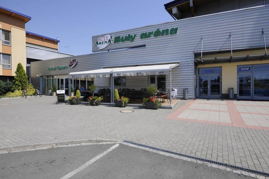 Hotel Buly Arena Kravaře Zewnętrze zdjęcie